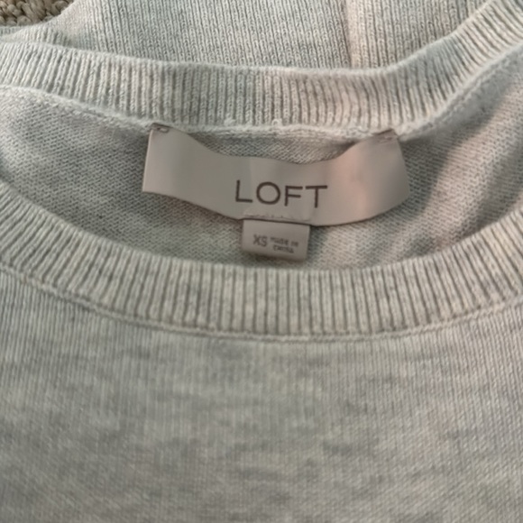 LOFT Women’s Crewneck Sweater - Picture 4 of 4